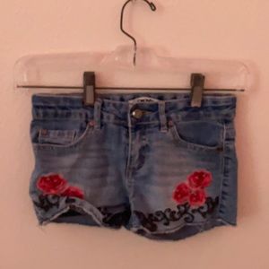 Flower kids blue jean shorts